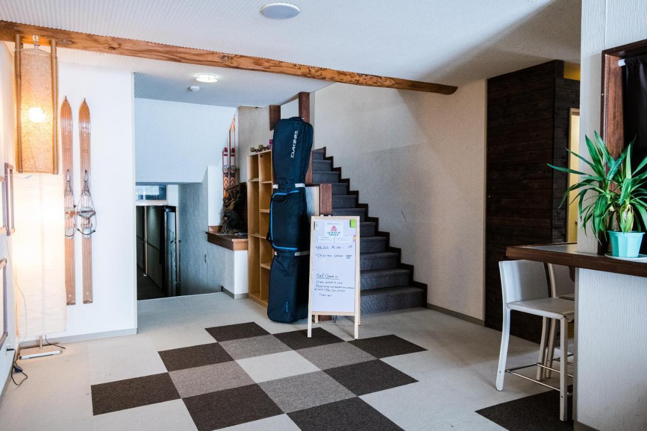 Absolute Niseko Lodge Ōmagari Eksteriør billede